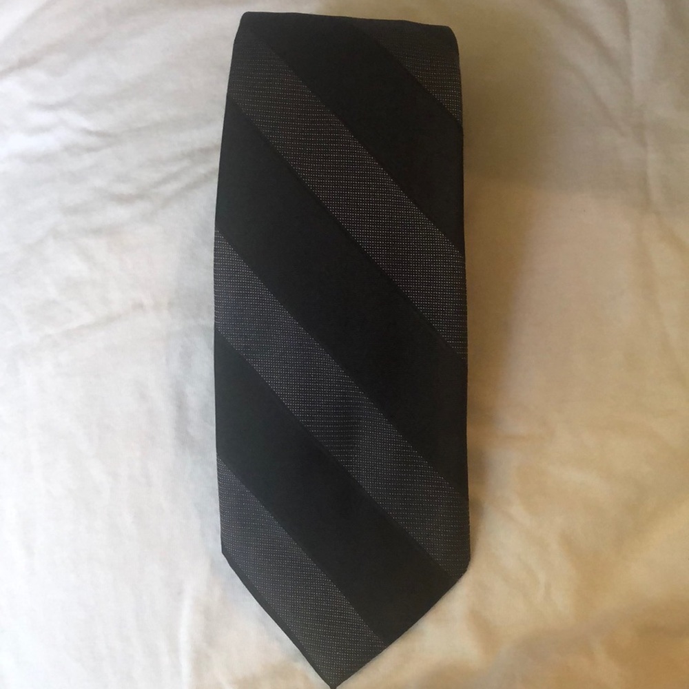NWOT Ryan Seacrest Slim Tie